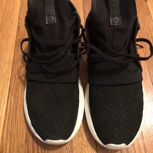 Adidas Tubular defiant like NEW!
